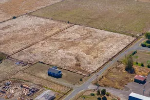 32595 Fur Rd, Lebanon, OR 97355 - Photo 7
