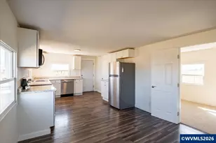 32595 Fur Rd, Lebanon, OR 97355 - Photo 13