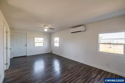 32595 Fur Rd, Lebanon, OR 97355 - Photo 11