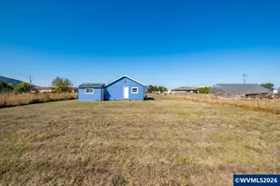 32595 Fur Rd, Lebanon, OR 97355 - Photo 27
