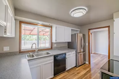 3305 Davidson St SE, Albany, OR 97322 - Photo 7