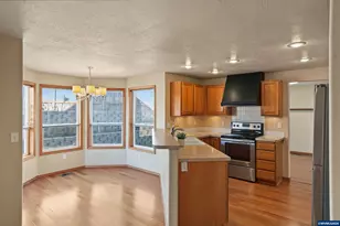 5547 SW Bluestem Pl, Corvallis, OR 97333 - Photo 11