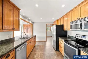 11160 Whiteaker Dr, Dallas, OR 97338 - Photo 11