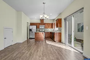 1705 Merganser St, Silverton, OR 97381 - Photo 11