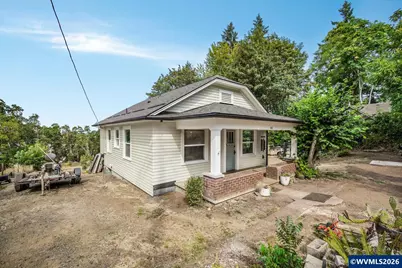 122 Rock St, Silverton, OR 97381 - Photo 1