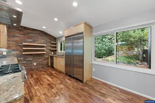 35 Da Vinci St, Lake Oswego, OR 97035 - Photo 13