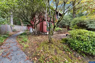 35 Da Vinci St, Lake Oswego, OR 97035 - Photo 3