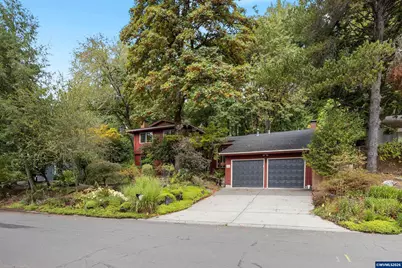 35 Da Vinci St, Lake Oswego, OR 97035 - Photo 1