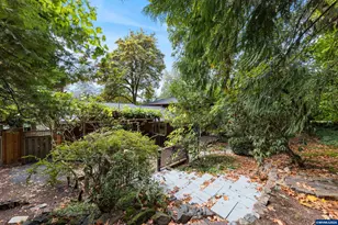 35 Da Vinci St, Lake Oswego, OR 97035 - Photo 47