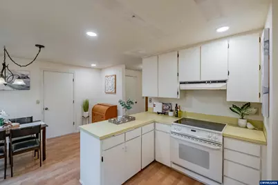 2600 NW Fireweed Pl, Corvallis, OR 97330 - Photo 11