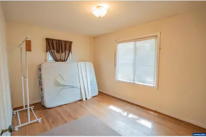265 E Isabella St, Lebanon, OR 97355 - Photo 11
