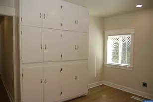 310 Wheeler St, Lebanon, OR 97355 - Photo 25