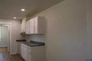 310 Wheeler St, Lebanon, OR 97355 - Photo 11