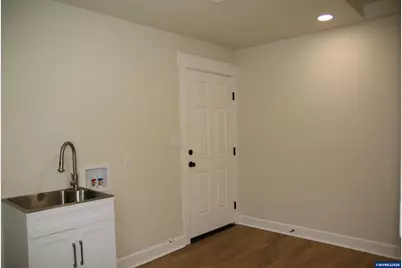 310 Wheeler St, Lebanon, OR 97355 - Photo 27