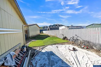 733 Fescue Av, Woodburn, OR 97071 - Photo 27