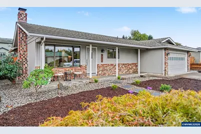 722 Harmony St, Lebanon, OR 97355 - Photo 3
