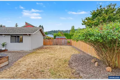 722 Harmony St, Lebanon, OR 97355 - Photo 37