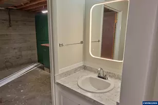 2640 High St SE, Salem, OR 97302 - Photo 35