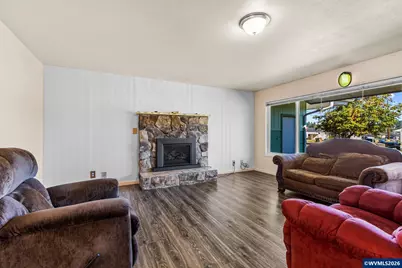 305 Ironwood St, Sweet Home, OR 97386 - Photo 7