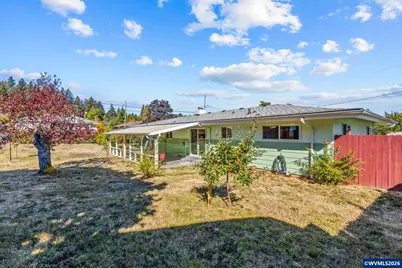 305 Ironwood St, Sweet Home, OR 97386 - Photo 31