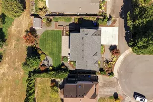 379 Hazelbrook Dr N, Keizer, OR 97303 - Photo 41