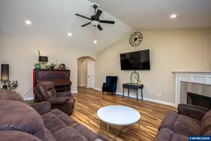 467 E Johnson St, Carlton, OR 97111 - Photo 13
