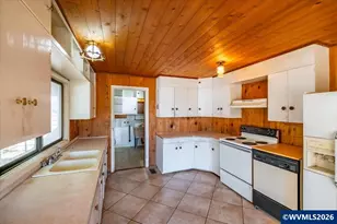 33026 Bellinger Scale Rd, Lebanon, OR 97355 - Photo 13