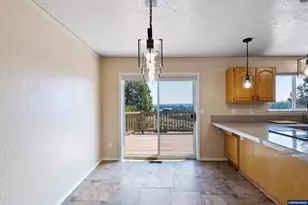 3244 SW 34th St, Redmond, OR 97756 - Photo 17