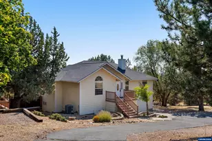 3244 SW 34th St, Redmond, OR 97756 - Photo 3