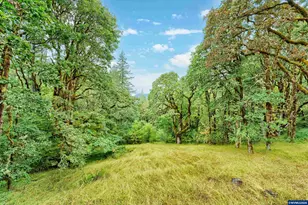 7210 NW Grandview Dr, Corvallis, OR 97330 - Photo 3