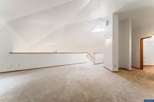 7210 NW Grandview Dr, Corvallis, OR 97330 - Photo 15