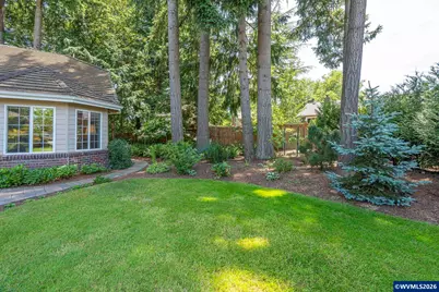 1116 Russ Ln, McMinnville, OR 97128 - Photo 11