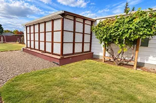 3800 Mountain View #56 Dr SE, Albany, OR 97322 - Photo 3