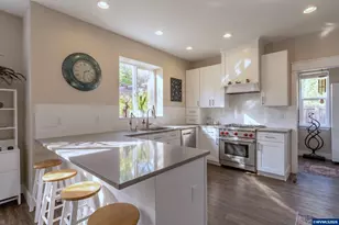 1155 Little John Lp NW, Salem, OR 97304 - Photo 11