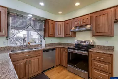 4445 Great Plains Dr NE, Salem, OR 97305 - Photo 7