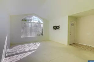 4445 Great Plains Dr NE, Salem, OR 97305 - Photo 3