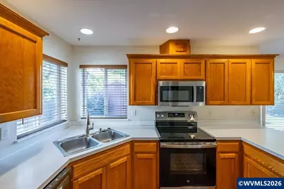 374 Burma Ct NE, Salem, OR 97301 - Photo 13