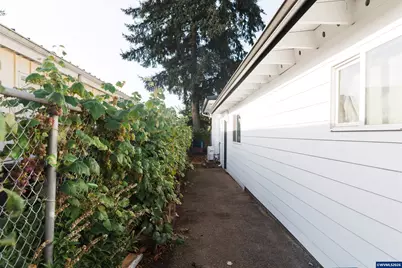 990 Washington St, Aumsville, OR 97325 - Photo 25