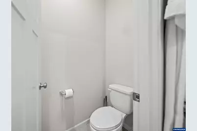 900 Marie St, Mount Angel, OR 97362 - Photo 27