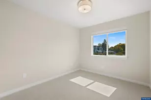 175 SE Jensen Pl, Corvallis, OR 97333 - Photo 19