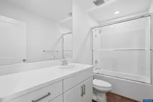 185 SE Jensen Pl, Corvallis, OR 97333 - Photo 13