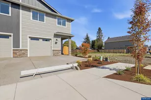 185 SE Jensen Pl, Corvallis, OR 97333 - Photo 25