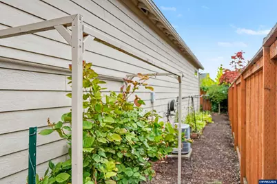 2673 Kingston Wy NW, Albany, OR 97321 - Photo 35