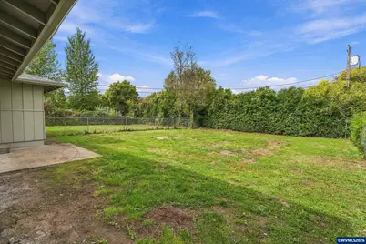 815 NE Woodcrest (-825) Av, Corvallis, OR 97330 - Photo 33