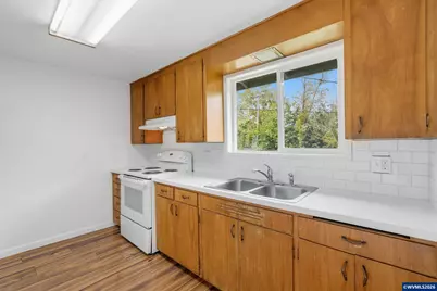 815 NE Woodcrest (-825) Av, Corvallis, OR 97330 - Photo 21