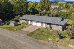 815 NE Woodcrest (-825) Av, Corvallis, OR 97330 - Photo 37