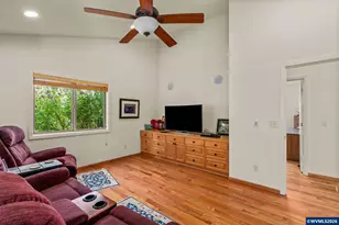 1342 NW Panorama Dr, Corvallis, OR 97330 - Photo 19