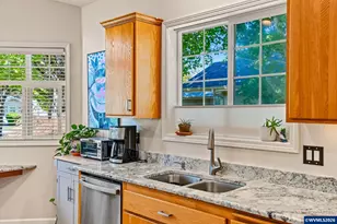 4884 SW Hollyhock Cir, Corvallis, OR 97333 - Photo 15