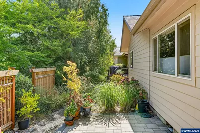 4884 SW Hollyhock Cir, Corvallis, OR 97333 - Photo 35
