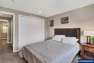 2210 Maplewood Dr S, Salem, OR 97306 - Photo 27